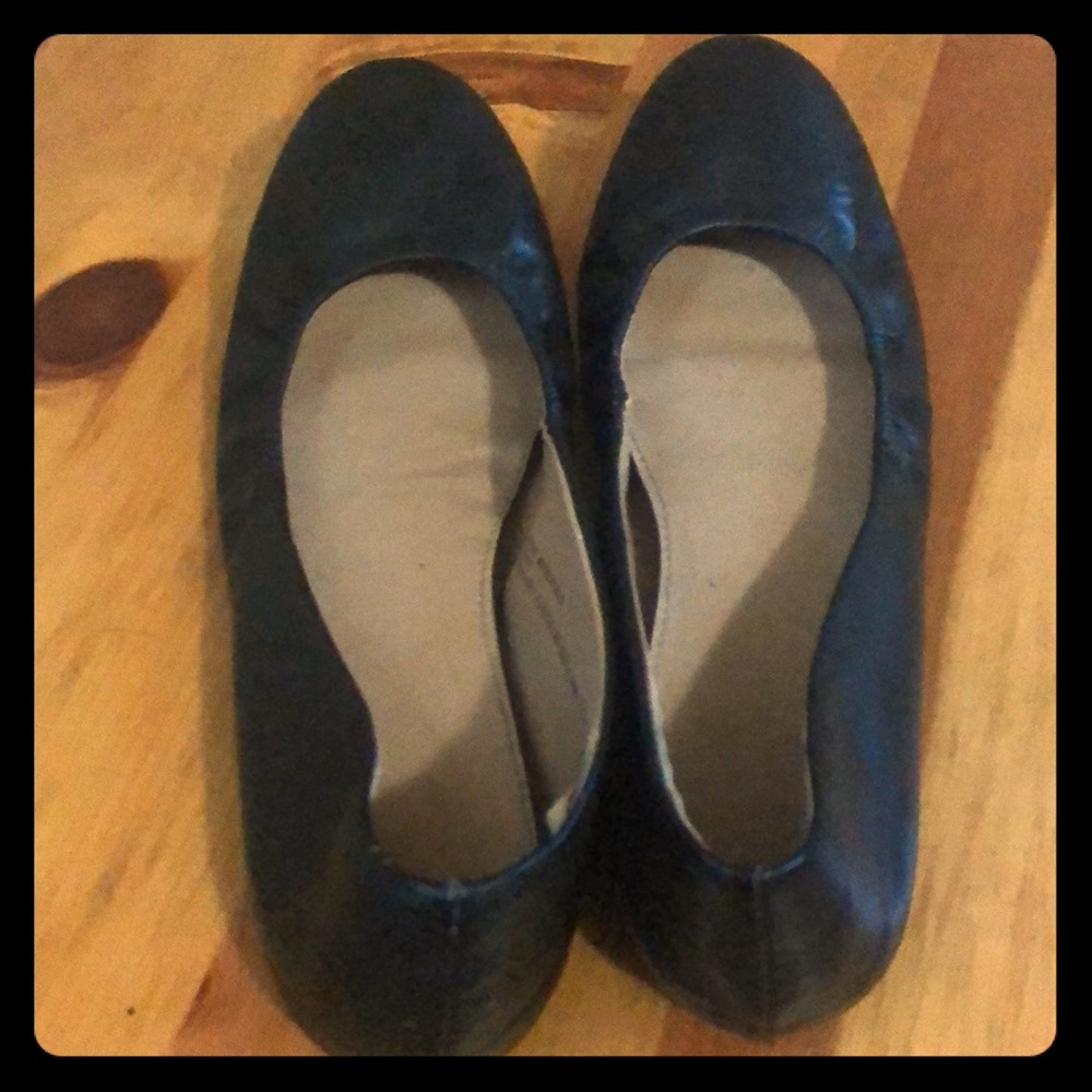 Black Women’s Flats